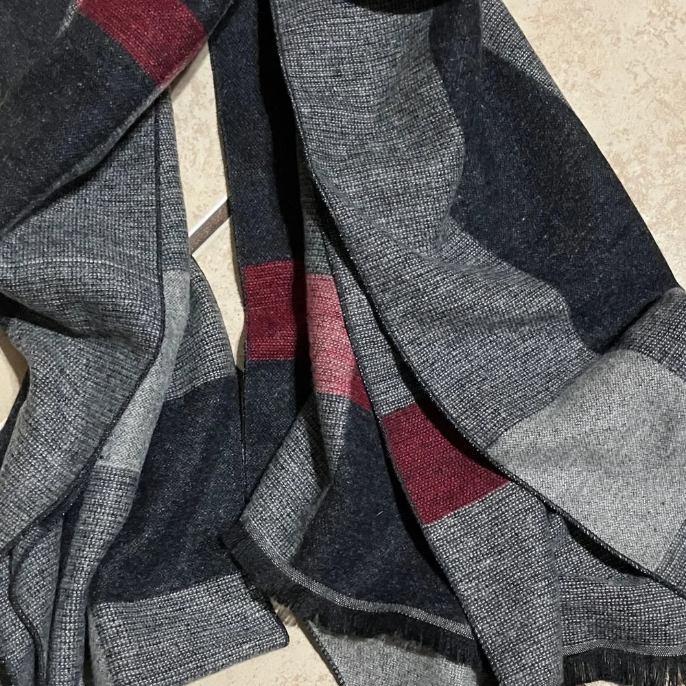 Men's Black and Red Checkered Scarf